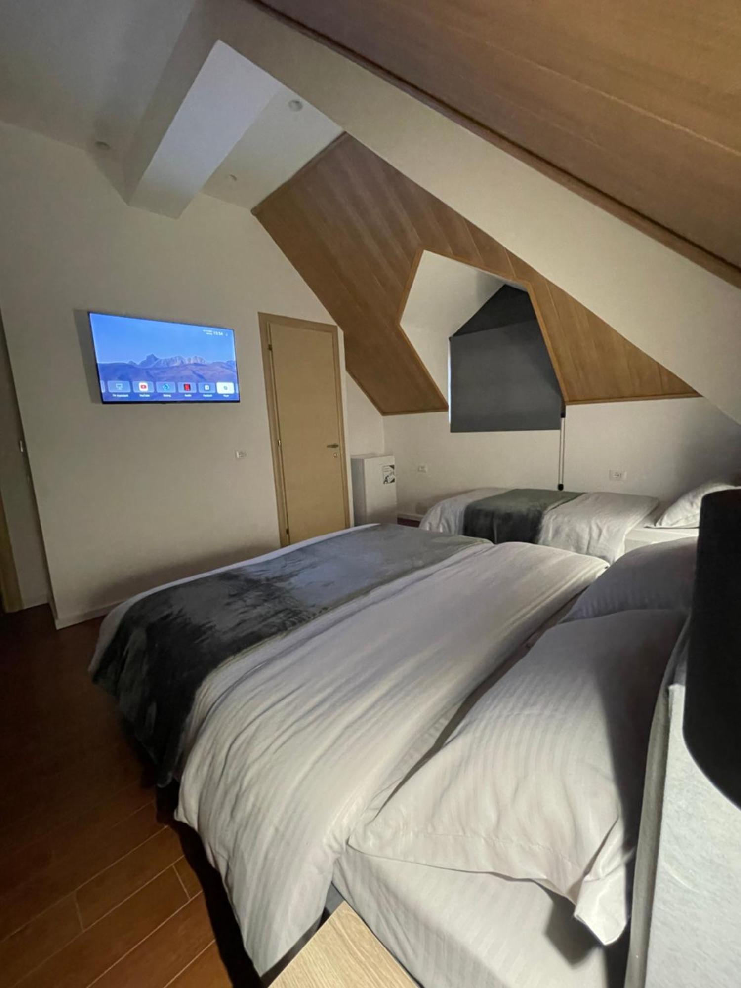 טיראנה Pog Apartments מראה חיצוני תמונה
